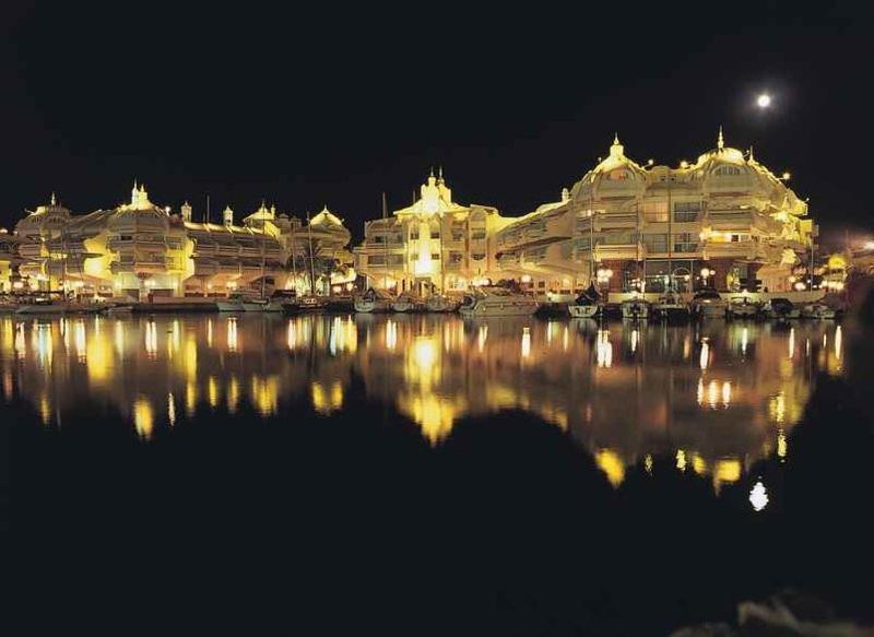 Puerto Marina Palace Benalmádena Exteriér fotografie